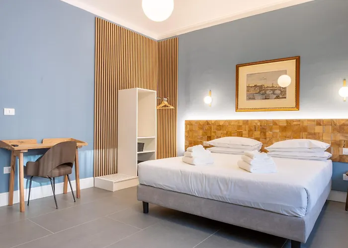Pier Capponi 17 & 4* Florence